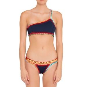 KIINI SWIMWEAR Tasmin One Shoulder Bikini Top Womens Medium Blue Crochet Trim